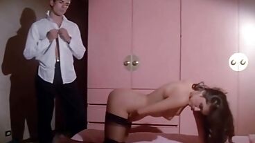 Открвенные сцены с сексуальной актисой в фильме Аромат